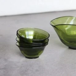 1950s Anchor Hocking Green Glass Salad Bowl Set- 5 Pieces -Lenox Shop 1950s anchor hocking green glass salad bowl set 5 pieces 6457