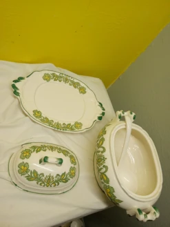 1950s Hand Painted Ceramic Tureen- 3 Pieces -Lenox Shop 1950s hand painted ceramic tureen 3 pieces 2083