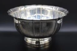 1960’s American Silverplate Punchbowl Set- 14 Pieces 8 1960’s American Silverplate Punchbowl Set- 14 Pieces -Lenox Shop 1960s american silverplate punchbowl set 14 pieces 4160