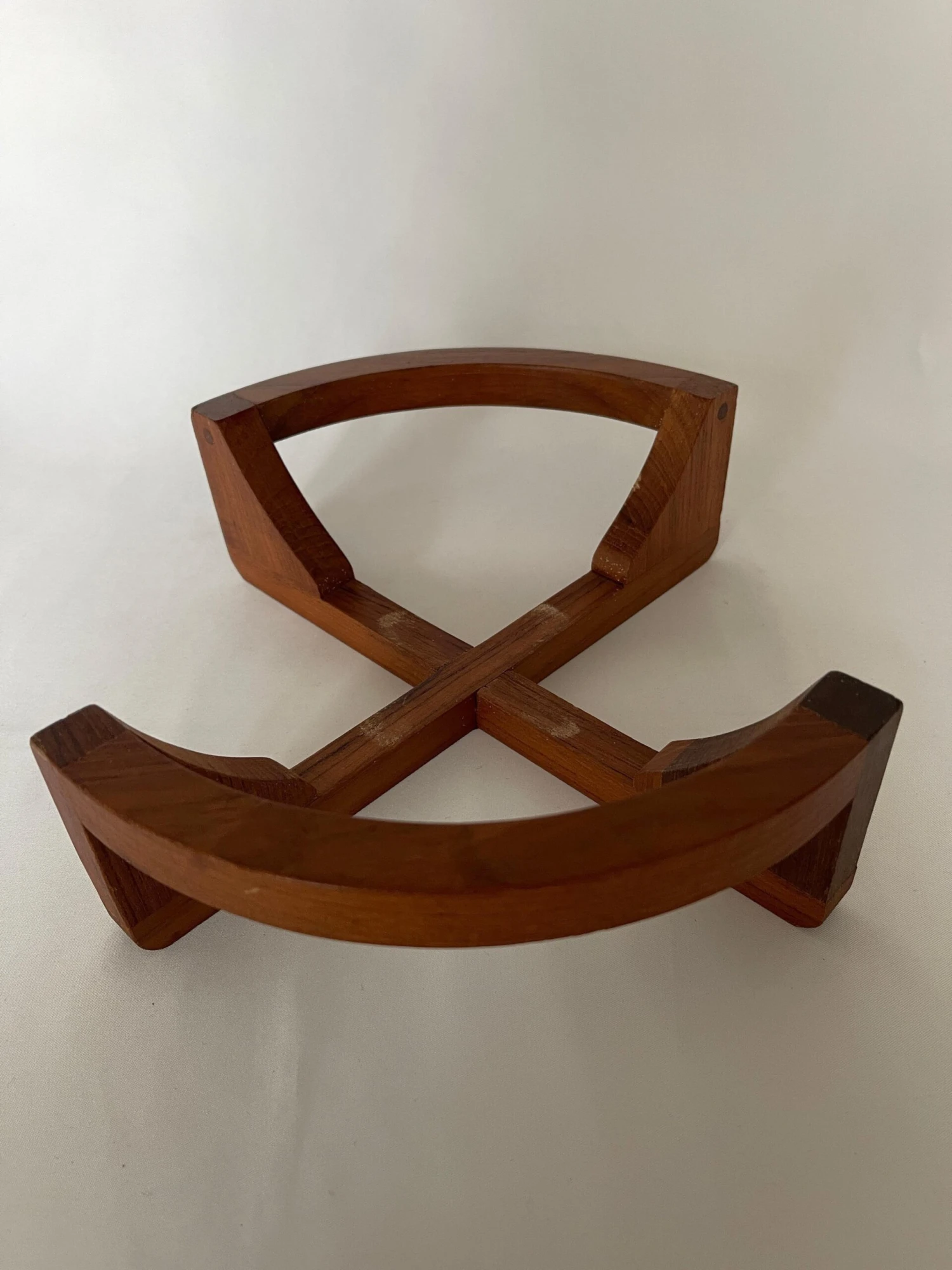 1960s Danish Glass Salad Serving Bowl On Curved Teak Wood Stand 10 1960s Danish Glass Salad Serving Bowl On Curved Teak Wood Stand - Image 8