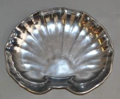 1960s Designed Maritime Shell Serving Plate Food Safe The Wilton Company Armetale Pewter -Lenox Shop 1960s designed maritime shell serving plate food safe the wilton company armetale pewter 1930