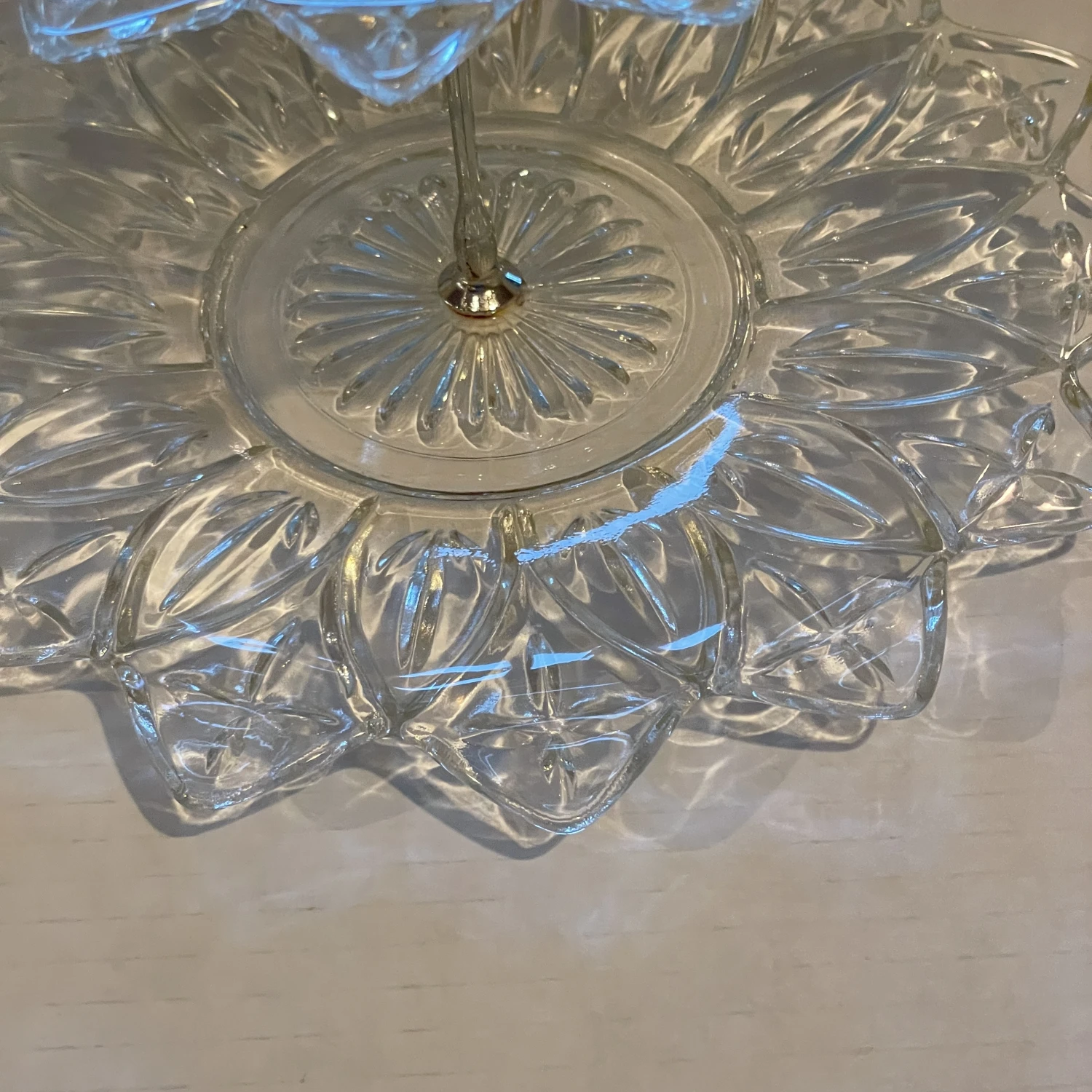 1960s Vintage Petal Flower 2 Tier Clear Pressed Glass Serving Tray 7 1960s Vintage Petal Flower 2 Tier Clear Pressed Glass Serving Tray - Image 5