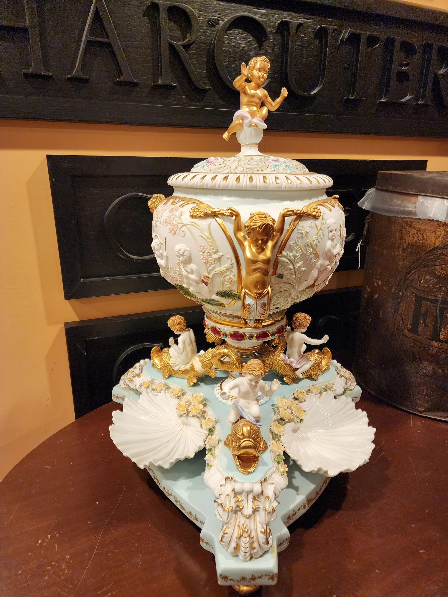 1980s Capodimonte Soup Tureen 5 1980s Capodimonte Soup Tureen - Image 3