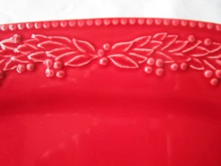 1990s Bordallo Pinheiro Poinsettia Christmas Gloss Red Oval Serving Platter 14 1990s Bordallo Pinheiro Poinsettia Christmas Gloss Red Oval Serving Platter -Lenox Shop 1990s bordallo pinheiro poinsettia christmas gloss red oval serving platter 9171