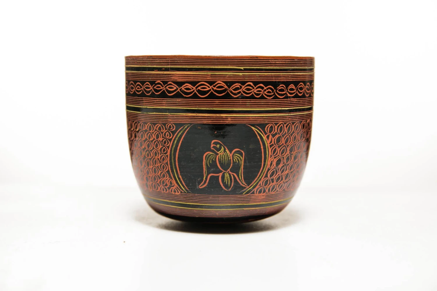 20th Century Vintage Collector-Grade Burmese Parrot Lacquerware Cup 4 20th Century Vintage Collector-Grade Burmese Parrot Lacquerware Cup - Image 2