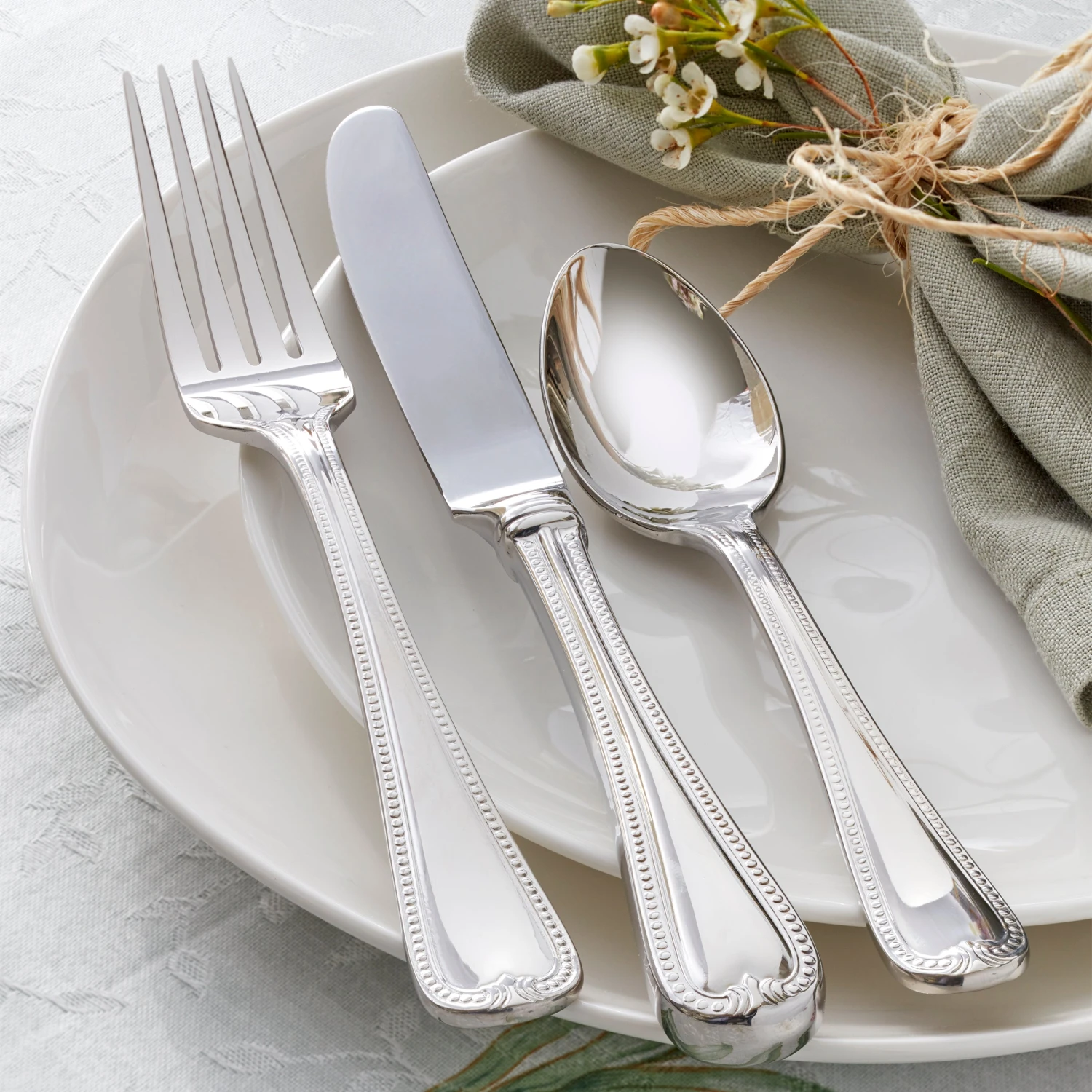 Lenox Vintage Jewel 20-Piece Flatware Set 6 Lenox Vintage Jewel 20-Piece Flatware Set - Image 4