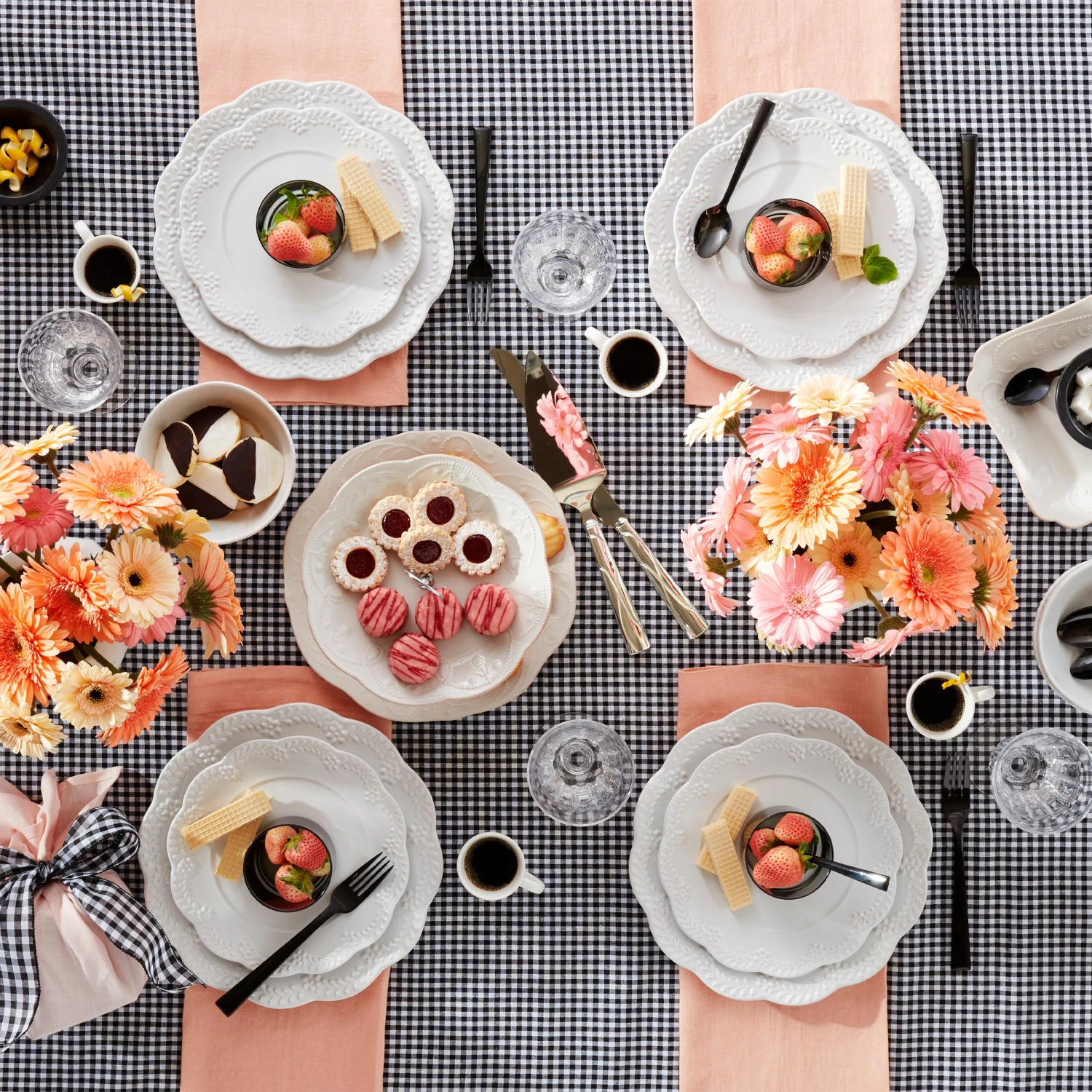 Lenox Chelse Muse Floral 12-Piece Dinnerware Set 4 Lenox Chelse Muse Floral 12-Piece Dinnerware Set - Image 2