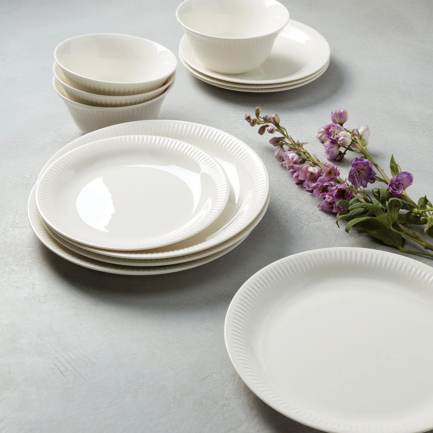 Lenox Profile 12-Piece Dinnerware Set 10 Lenox Profile 12-Piece Dinnerware Set - Image 8