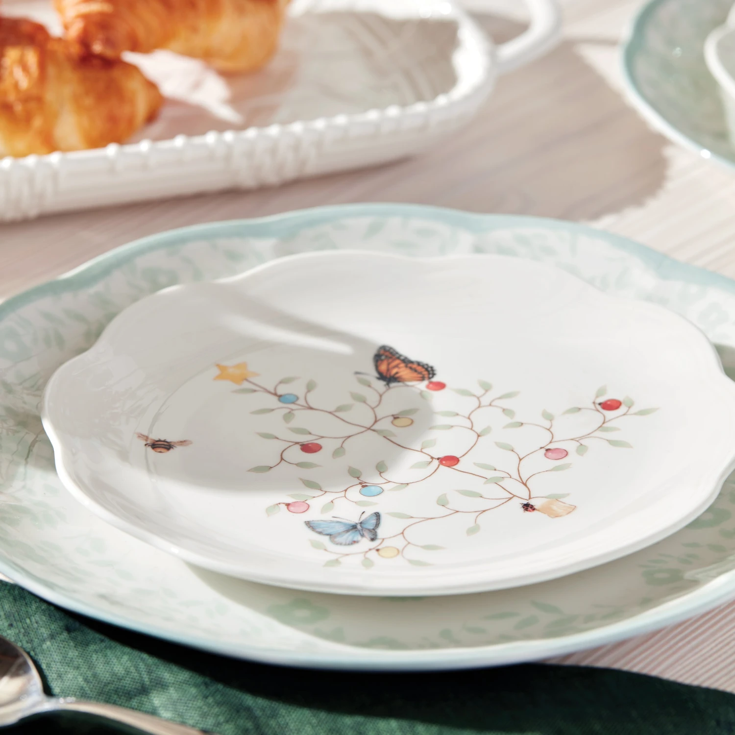 Lenox Butterfly Meadow Seasonal Dessert Plate, Set Of 4 5 Lenox Butterfly Meadow Seasonal Dessert Plate, Set Of 4 - Image 3
