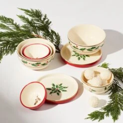 Lenox Holiday Mini Luna 8-Piece Nesting Dinnerware Set 21 Lenox Holiday Mini Luna 8-Piece Nesting Dinnerware Set -Lenox Shop 894180 LHOL 22 FEA 1 ALT
