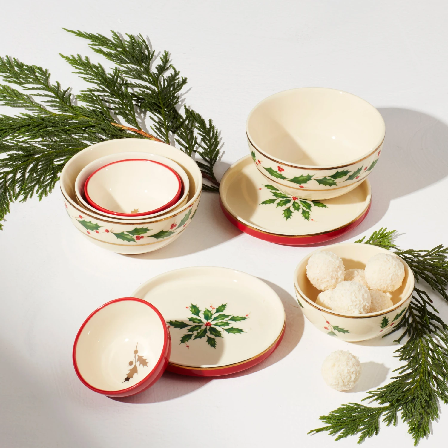 Lenox Holiday Mini Luna 8-Piece Nesting Dinnerware Set 11 Lenox Holiday Mini Luna 8-Piece Nesting Dinnerware Set - Image 9