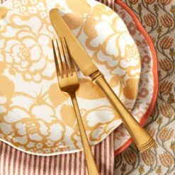 Lenox Butterfly Meadow Cottage 4-Piece Accent Plates -Lenox Shop 894335 894334 894251 LNP S23 FEA 4 99a7ed2b 2ad9 4cde a11c 12ec5b6a8d74