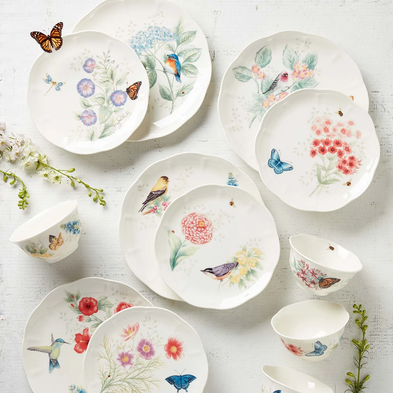 Lenox Butterfly Meadow Flutter 12-Piece Dinnerware Set 4 Lenox Butterfly Meadow Flutter 12-Piece Dinnerware Set - Image 2