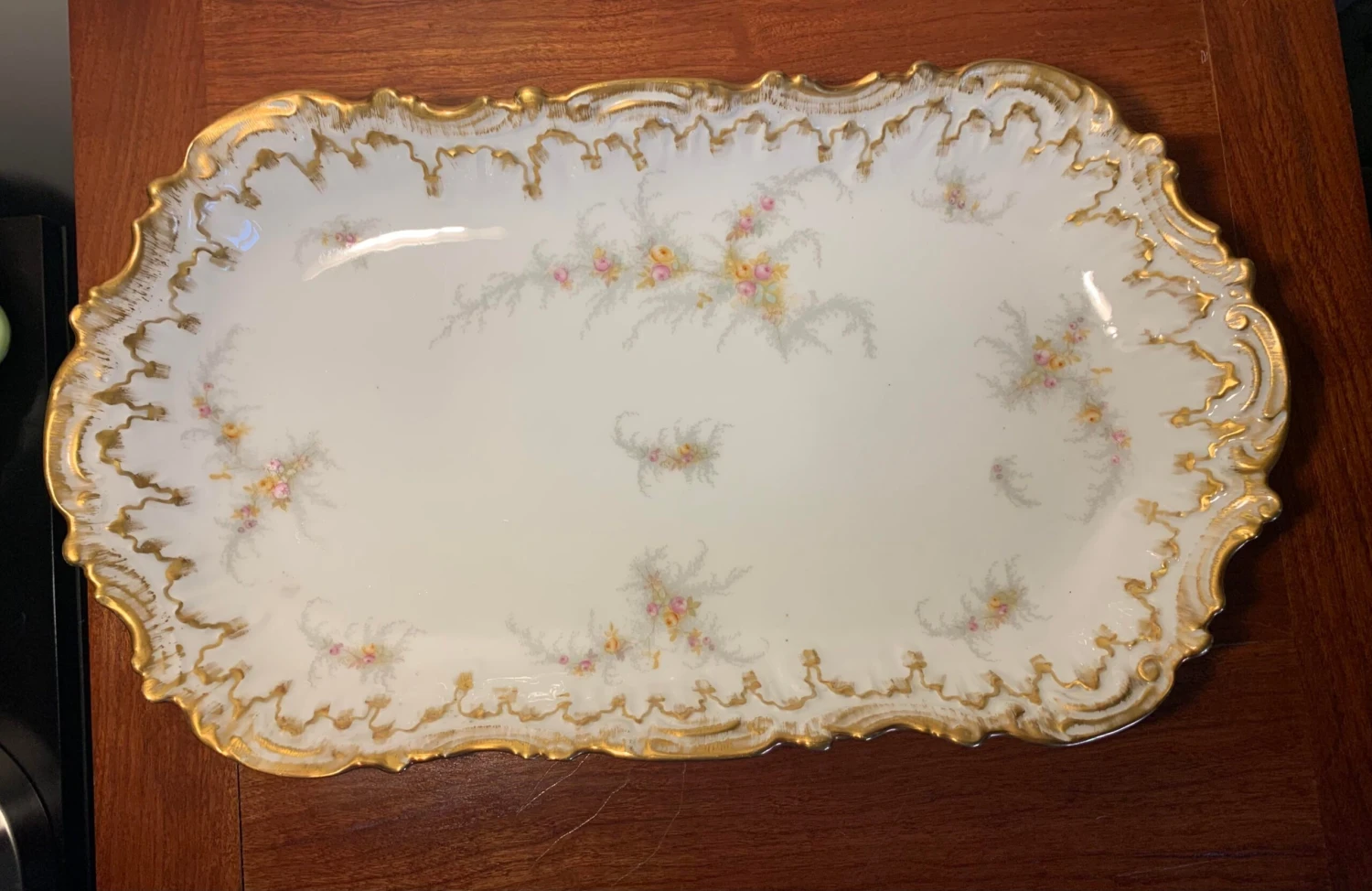 Antique 19th Century Limoges Porcelain Gold Rimmed Serving Platter 7 Antique 19th Century Limoges Porcelain Gold Rimmed Serving Platter - Image 5