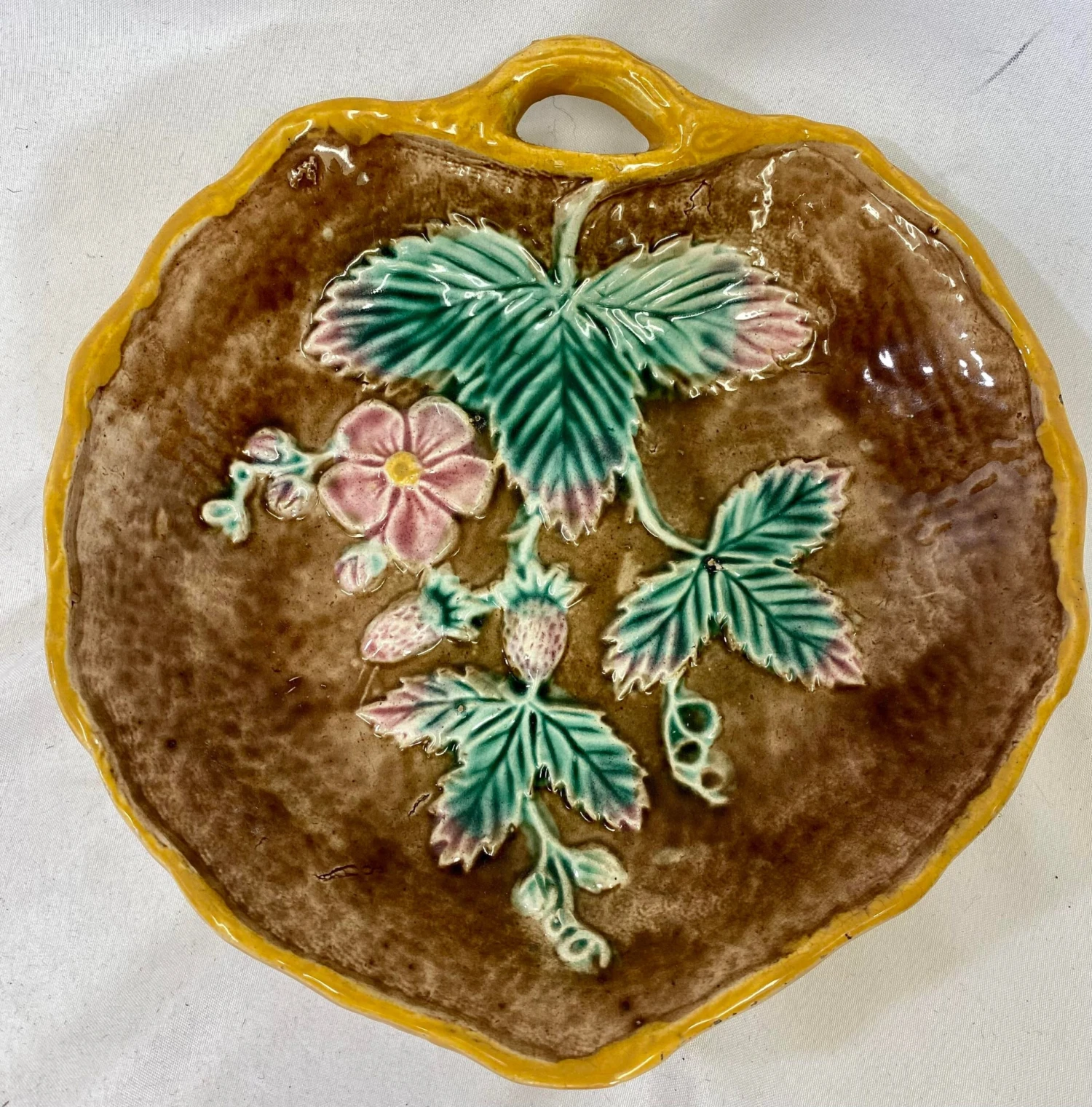 Antique Leaf Shaped Majolica Serving Dish /Plate Decorated With Strawberries & Foliage With Twig Handle - Circa 19th Century 12 Antique Leaf Shaped Majolica Serving Dish /Plate Decorated With Strawberries & Foliage With Twig Handle - Circa 19th Century - Image 10