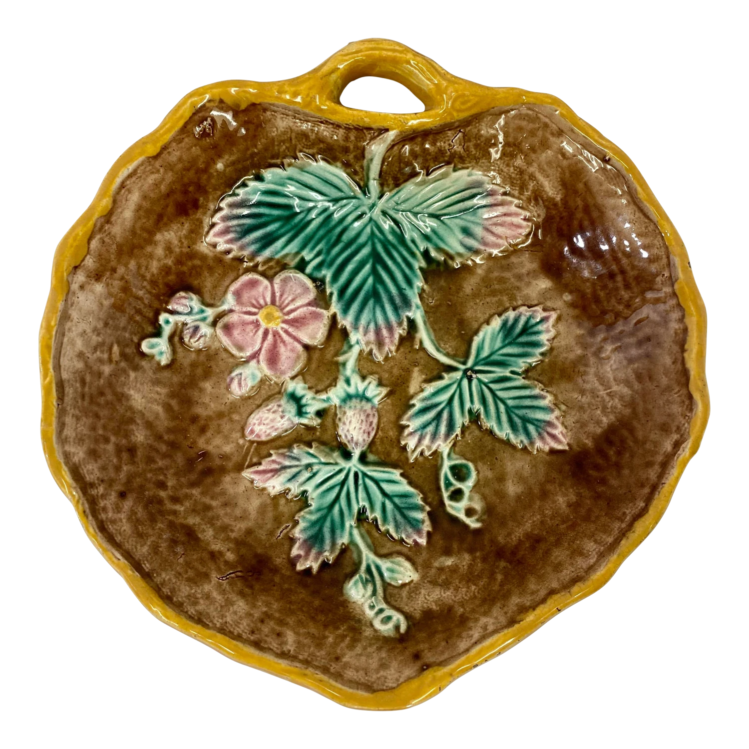 Antique Leaf Shaped Majolica Serving Dish /Plate Decorated With Strawberries & Foliage With Twig Handle - Circa 19th Century 3 Antique Leaf Shaped Majolica Serving Dish /Plate Decorated With Strawberries & Foliage With Twig Handle - Circa 19th Century