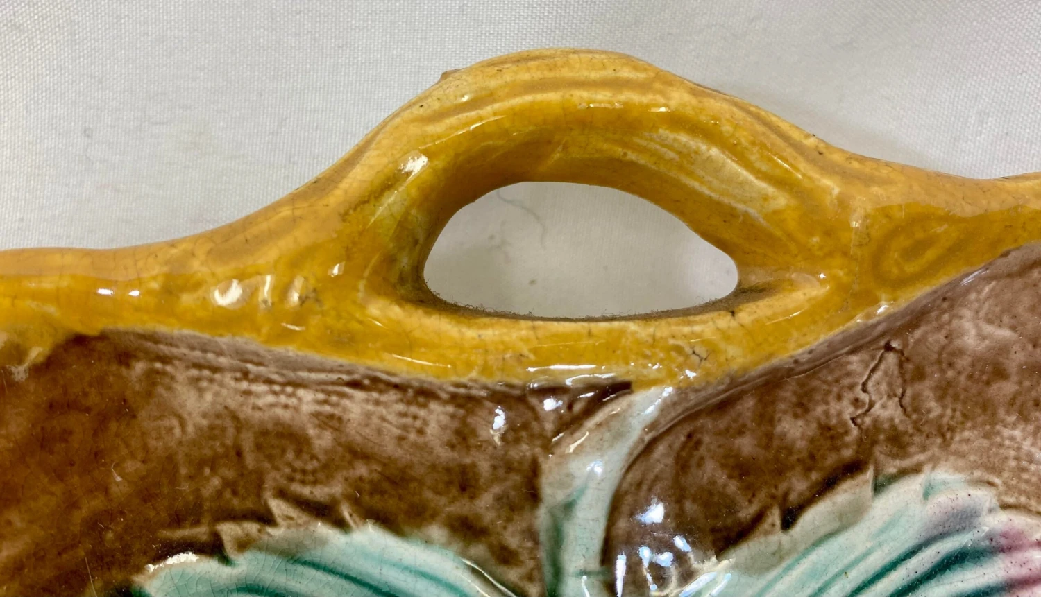 Antique Leaf Shaped Majolica Serving Dish /Plate Decorated With Strawberries & Foliage With Twig Handle - Circa 19th Century 6 Antique Leaf Shaped Majolica Serving Dish /Plate Decorated With Strawberries & Foliage With Twig Handle - Circa 19th Century - Image 4