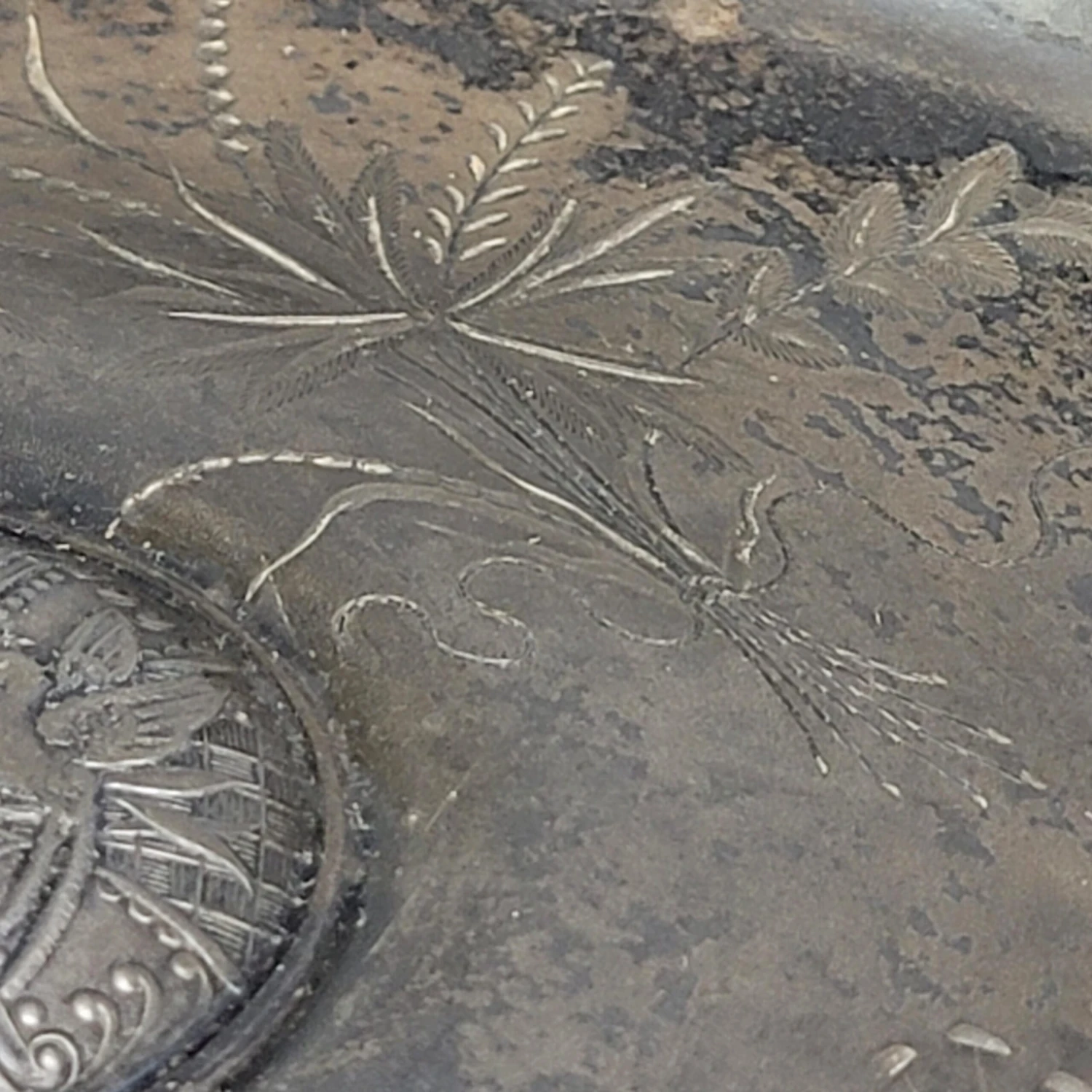 Antique Pairpoint Quadruple Plated Bridal Basket Compote With Etched Birds And Flowers #1223 6 Antique Pairpoint Quadruple Plated Bridal Basket Compote With Etched Birds And Flowers #1223 - Image 4