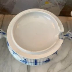 Villeroy & Boch Antique Villeroy And Boch Dresden Blue And White Copenhagen Pattern Flow Blue Tureen 18 Villeroy & Boch Antique Villeroy And Boch Dresden Blue And White Copenhagen Pattern Flow Blue Tureen -Lenox Shop antique villeroy and boch dresden blue and white copenhagen pattern flow blue tureen 4024