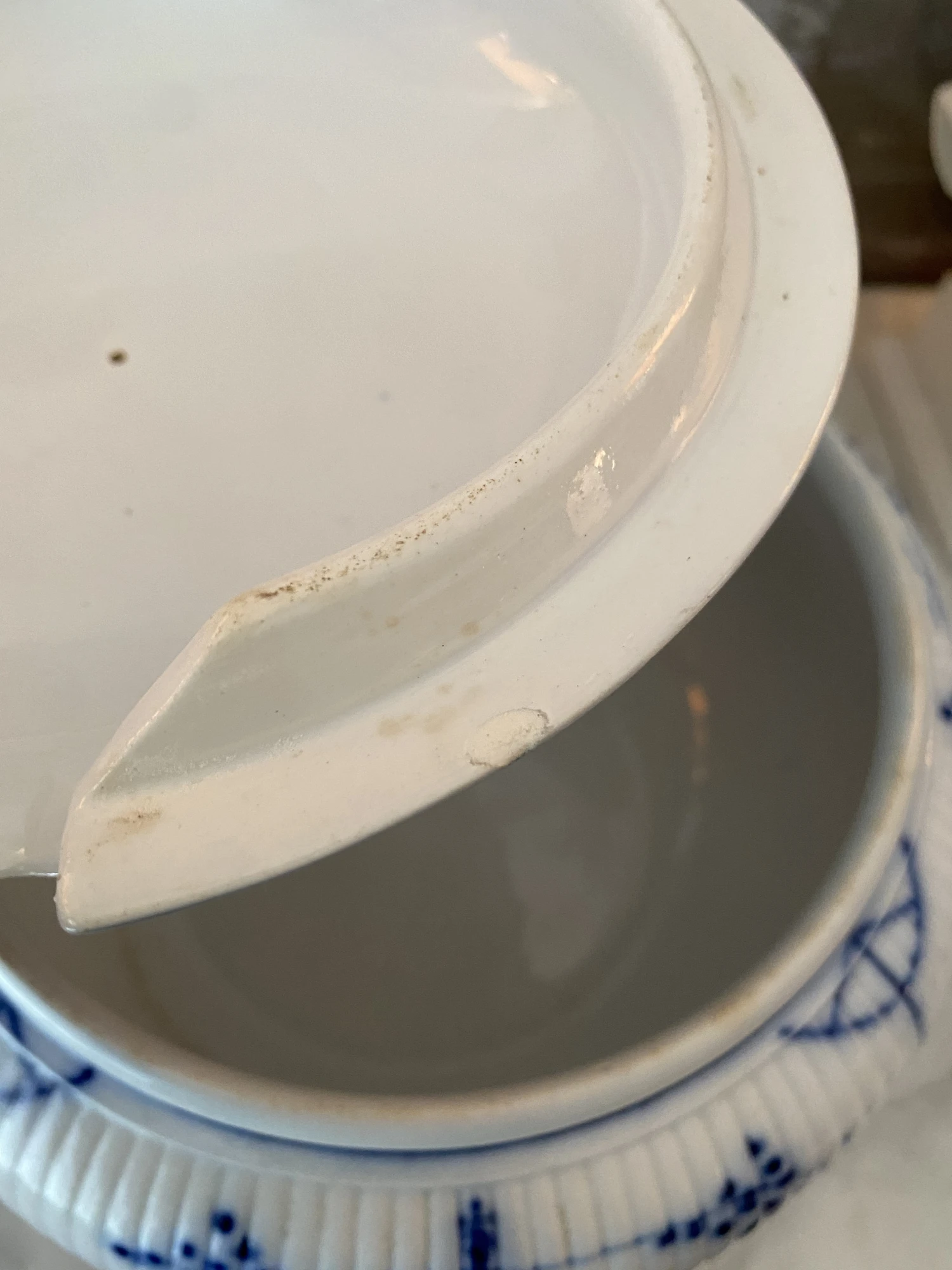 Villeroy & Boch Antique Villeroy And Boch Dresden Blue And White Copenhagen Pattern Flow Blue Tureen 12 Villeroy & Boch Antique Villeroy And Boch Dresden Blue And White Copenhagen Pattern Flow Blue Tureen - Image 10