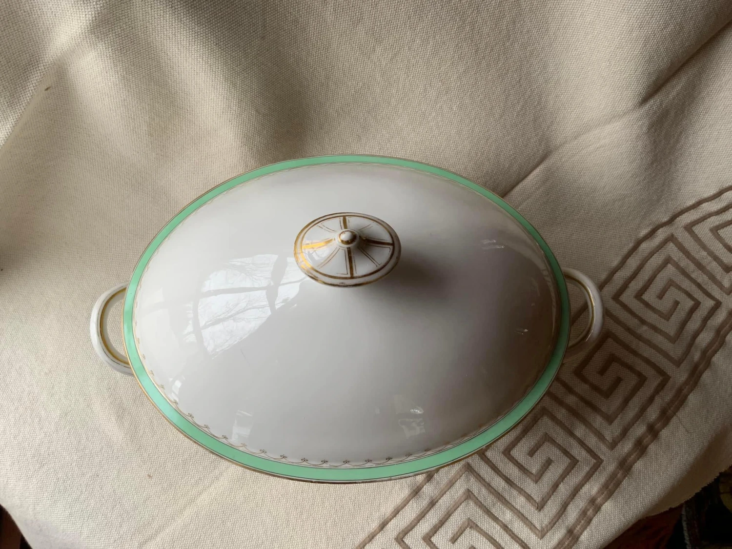 Early 19th Century Antique French Green & Gilt Porcelain Large Soup Tureen 9 Early 19th Century Antique French Green & Gilt Porcelain Large Soup Tureen - Image 7