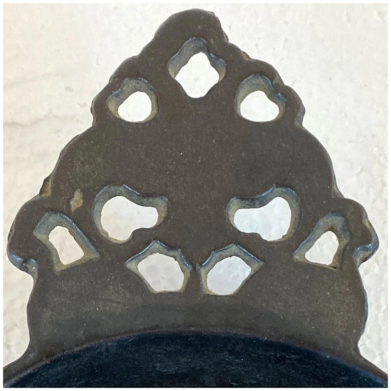 English William Bullock & Co. Patinated Cast Iron One-handle Porringer 11 English William Bullock & Co. Patinated Cast Iron One-handle Porringer - Image 9