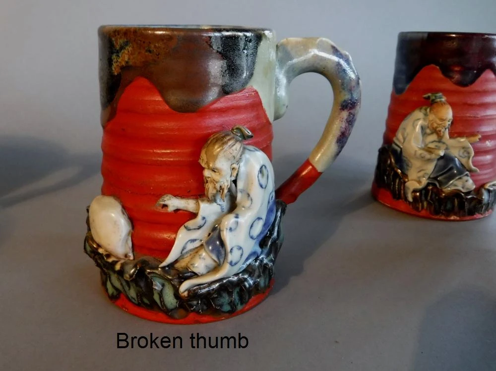 Japanese Sumida Gawa Pottery Tankard And 6 Mugs Artist Signed - 7 Pieces 8 Japanese Sumida Gawa Pottery Tankard And 6 Mugs Artist Signed - 7 Pieces - Image 6