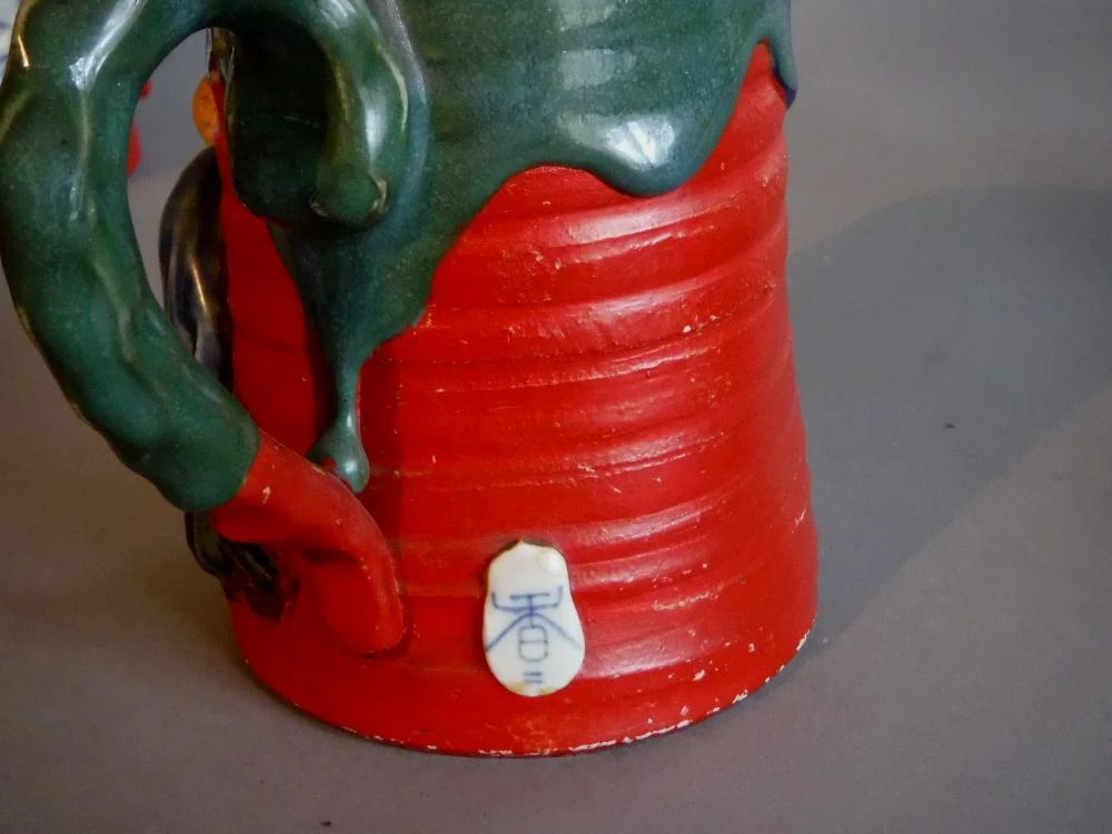 Japanese Sumida Gawa Pottery Tankard And 6 Mugs Artist Signed - 7 Pieces 6 Japanese Sumida Gawa Pottery Tankard And 6 Mugs Artist Signed - 7 Pieces - Image 4