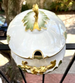 Late 19th Century Ch Field Haviland Oval Covered Soup Tureen -Lenox Shop late 19th century ch field haviland oval covered soup tureen 5217