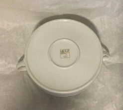 Late 20th Century Mikasa Fine China Midnight Pattern L5545 Bijoux Round Covered Casserole 14 Late 20th Century Mikasa Fine China Midnight Pattern L5545 Bijoux Round Covered Casserole -Lenox Shop late 20th century mikasa fine china midnight pattern l5545 bijoux round covered casserole 8650