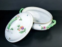 Tureen From Herend For Candida Tupini, 1960s -Lenox Shop tureen from herend for candida tupini 1960s 3314