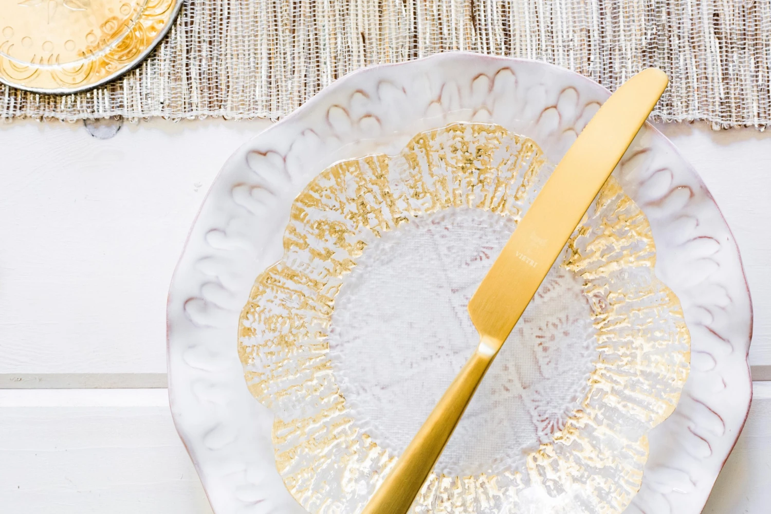 VIETRI Rufolo Glass Gold Large Deep Bowl 10 VIETRI Rufolo Glass Gold Large Deep Bowl - Image 8