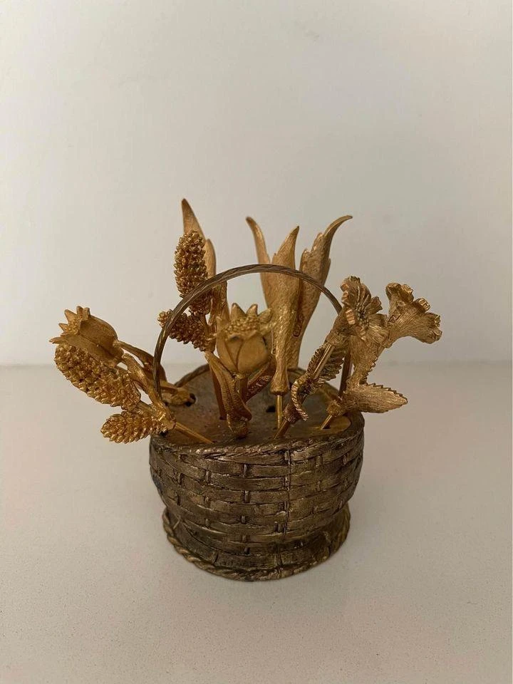 Vintage Brass Hors D'Oeuvre Flower Basket Forks Set- 10 Pieces 4 Vintage Brass Hors D'Oeuvre Flower Basket Forks Set- 10 Pieces - Image 2