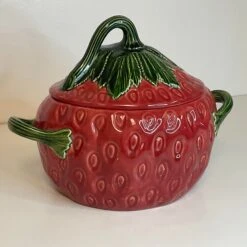 Vintage Majolica Americana Folk Art Strawberry Tureen -Lenox Shop vintage majolica americana folk art strawberry tureen 0526