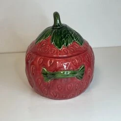 Vintage Majolica Americana Folk Art Strawberry Tureen -Lenox Shop vintage majolica americana folk art strawberry tureen 4633