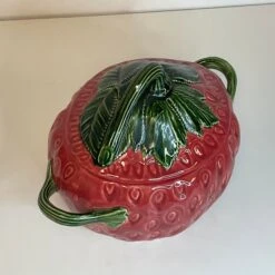 Vintage Majolica Americana Folk Art Strawberry Tureen -Lenox Shop vintage majolica americana folk art strawberry tureen 8295