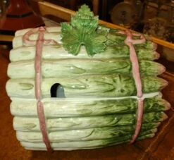 Vintage Portuguese Majolica Large Asparagus Tureen -Lenox Shop vintage portuguese majolica large asparagus tureen 2933