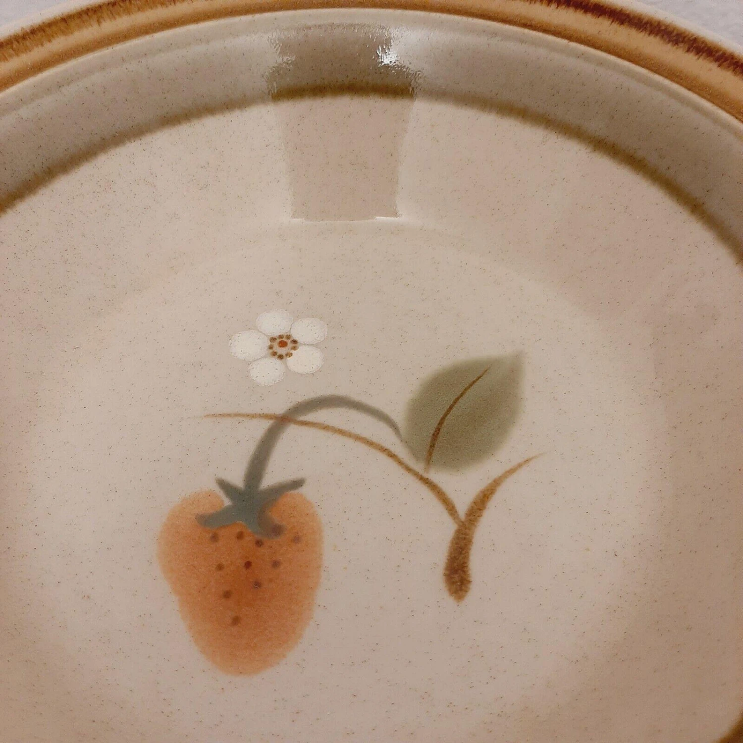 Vintage Premiere Potterskraft Wild Strawberry Serving Bowl 9 Vintage Premiere Potterskraft Wild Strawberry Serving Bowl - Image 7