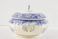 Vintage Villeroy & Boch Lidded Tureen In Burgenland Blue -Lenox Shop vintage villeroy and boch lidded tureen in burgenland blue 3491