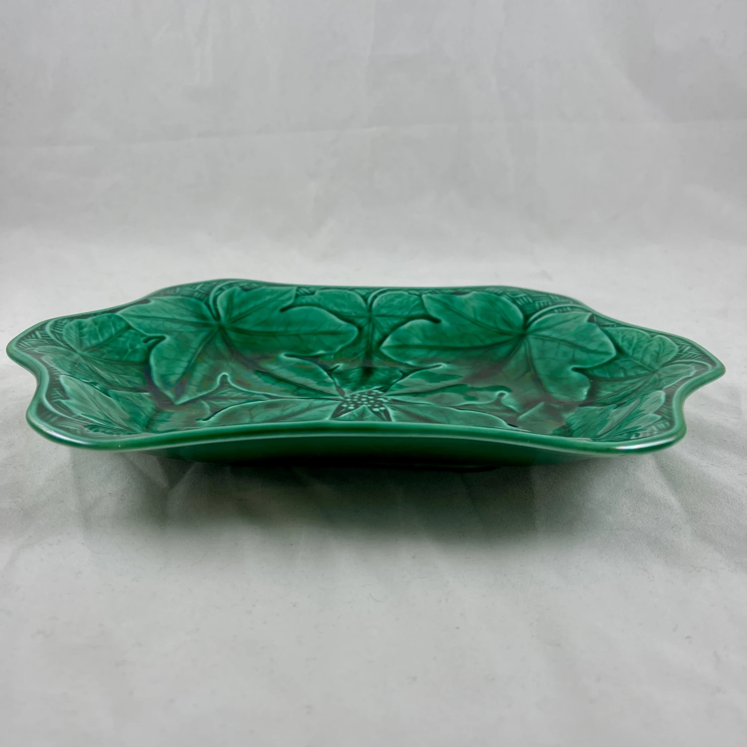 Wedgwood Green Glazed Majolica Maple Leaves Serving Platter, Dated 1868 8 Wedgwood Green Glazed Majolica Maple Leaves Serving Platter, Dated 1868 - Image 6
