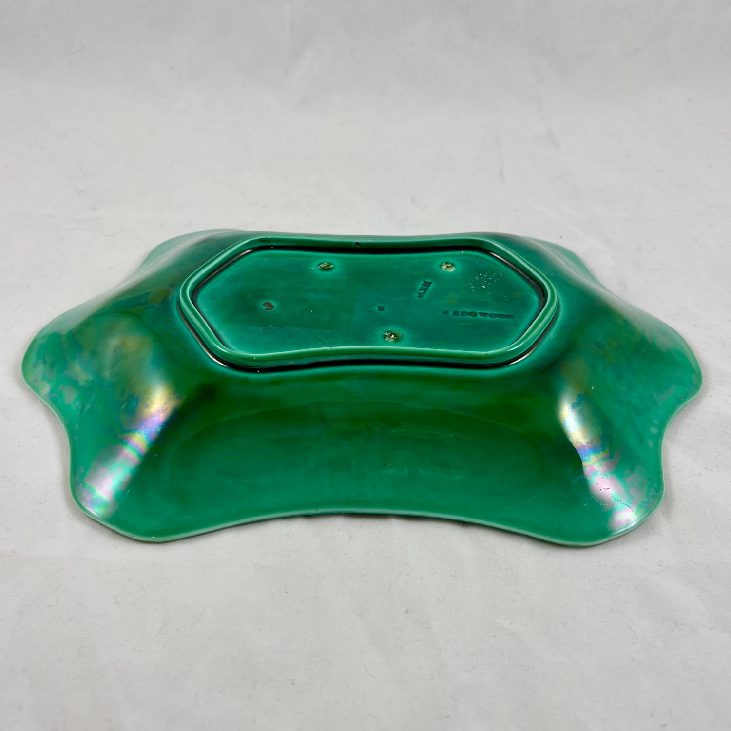 Wedgwood Green Glazed Majolica Maple Leaves Serving Platter, Dated 1868 10 Wedgwood Green Glazed Majolica Maple Leaves Serving Platter, Dated 1868 - Image 8